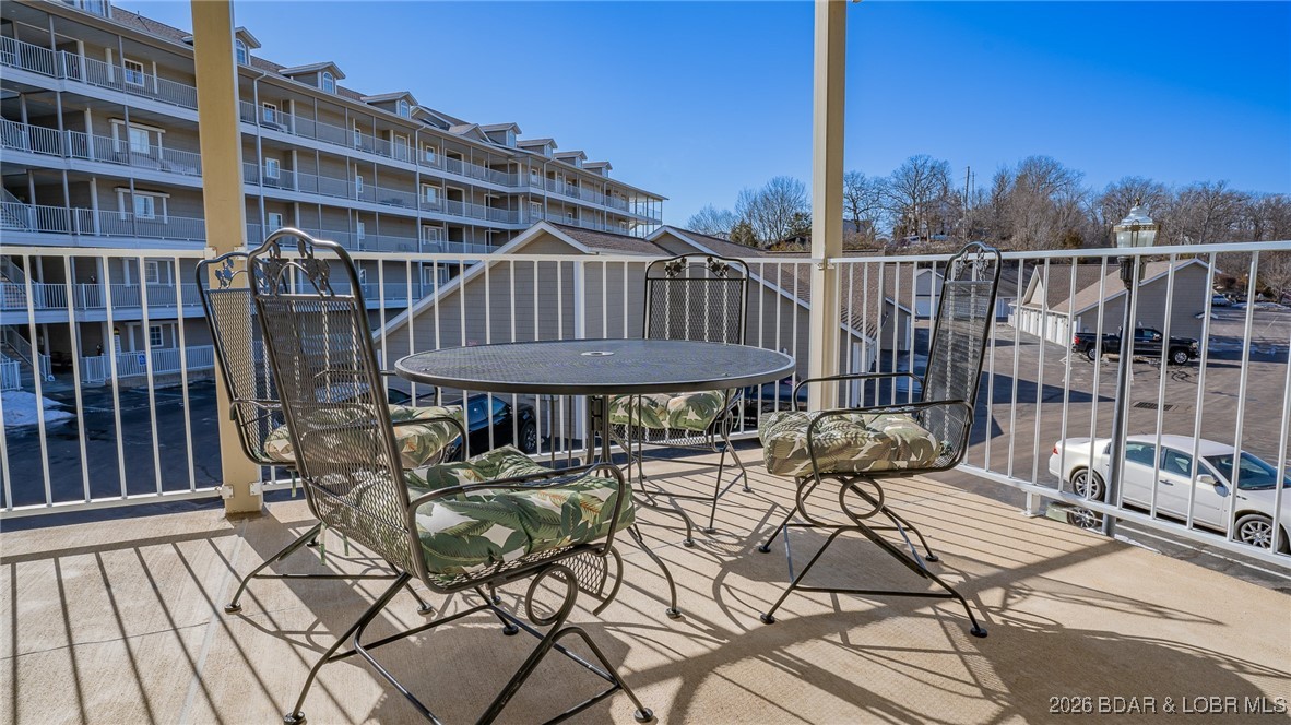 68 Lighthouse Road, Unit 511 Lake Ozark, MO 65049 - Photo 49 of 56 Additional outdoor seating