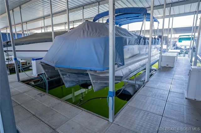 $430,000 | 68 Lighthouse Road, Unit 511, Lake Ozark, MO 65049