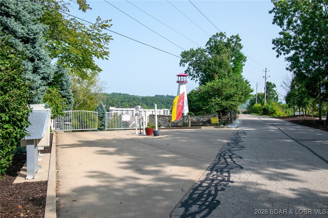 68 Lighthouse Road, Unit 511 Lake Ozark, MO 65049 - Photo 55 of 56 Gated Entrance