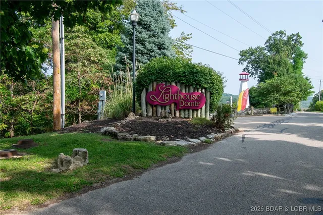 $430,000 | 68 Lighthouse Road, Unit 511, Lake Ozark, MO 65049