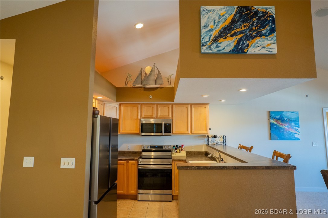 68 Lighthouse Road, Unit 511 Lake Ozark, MO 65049 - Photo 8 of 56