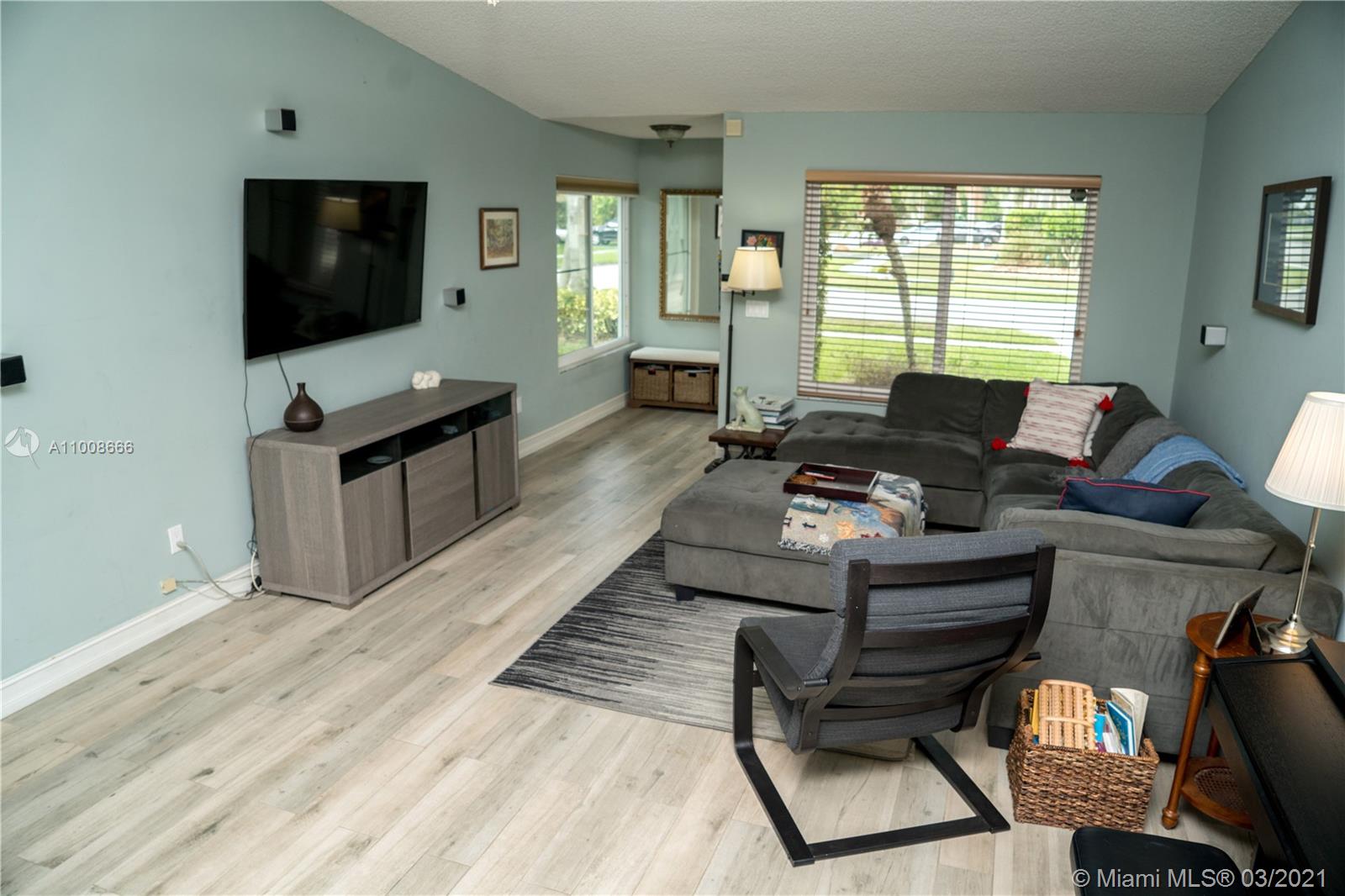 22636 Southwest 54th Avenue Boca Raton, FL 33433 - Photo 7 of 33