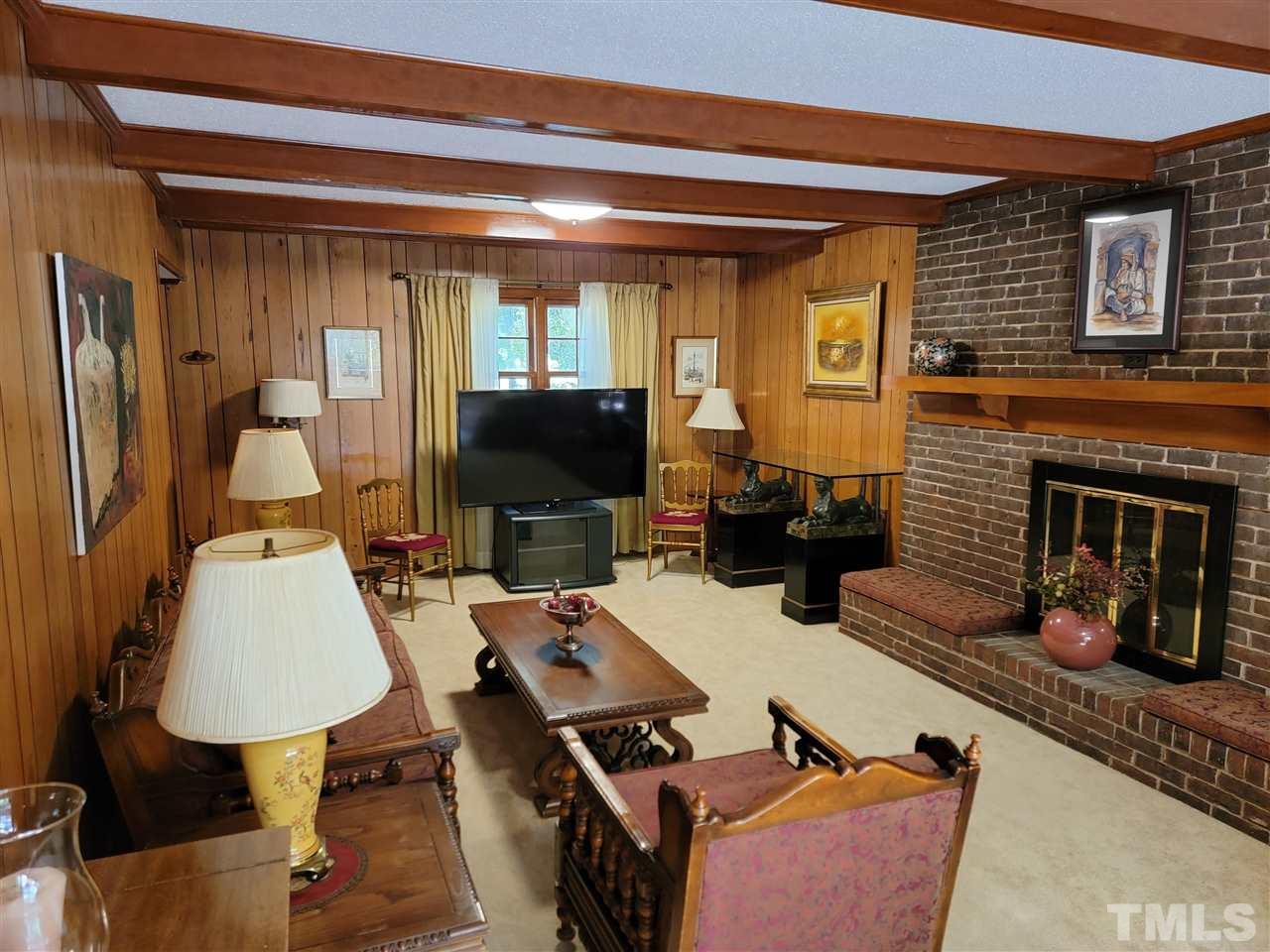 4523 Connell Drive Raleigh, NC 27612 - Photo 11 of 30 Gallery Image 11