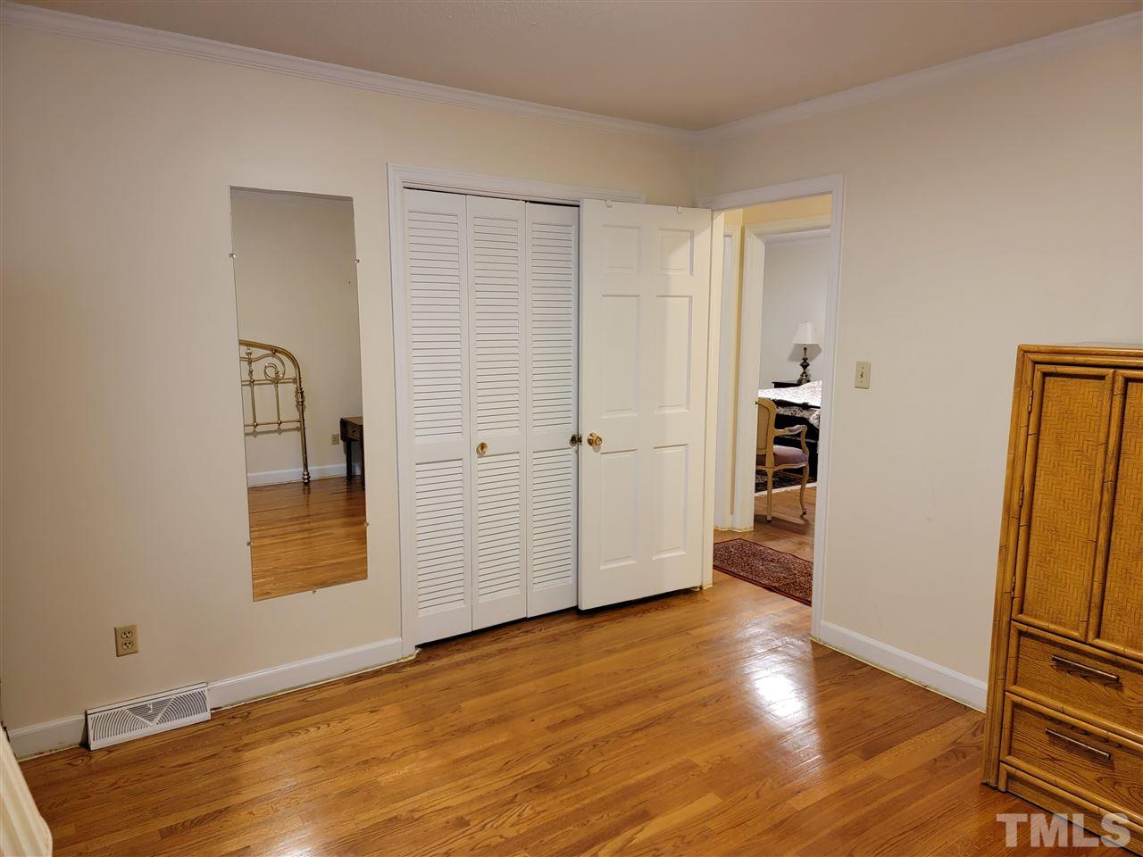 4523 Connell Drive Raleigh, NC 27612 - Photo 15 of 30 Gallery Image 15