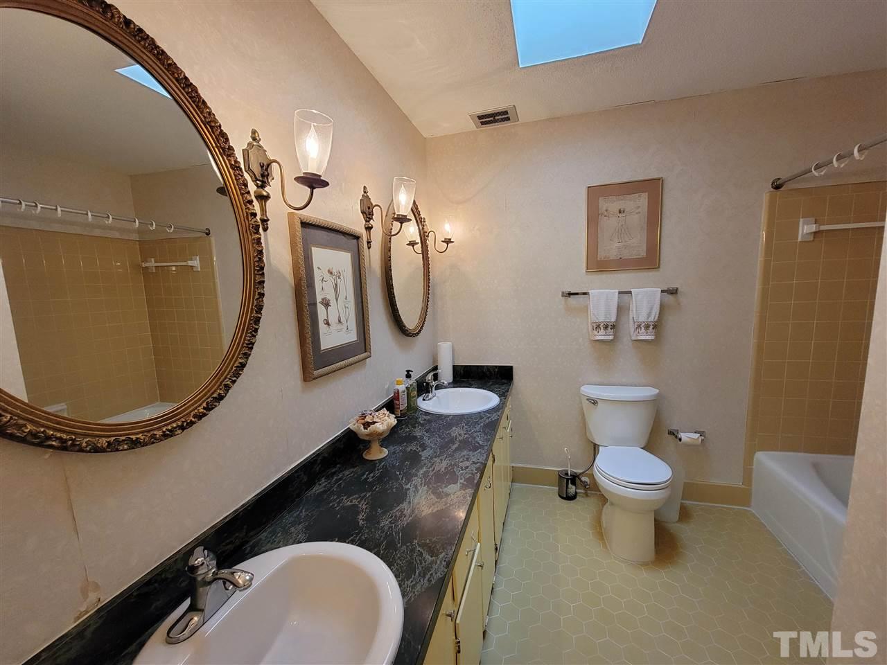 4523 Connell Drive Raleigh, NC 27612 - Photo 19 of 30 Gallery Image 19
