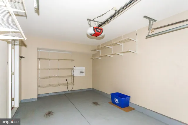 $2,950 | 2462 Terra Cotta Circle, Herndon, VA 20171