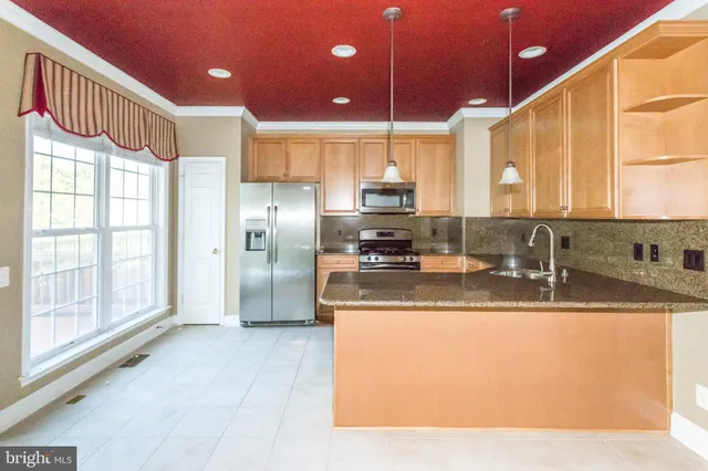 $2,950 | 2462 Terra Cotta Circle, Herndon, VA 20171