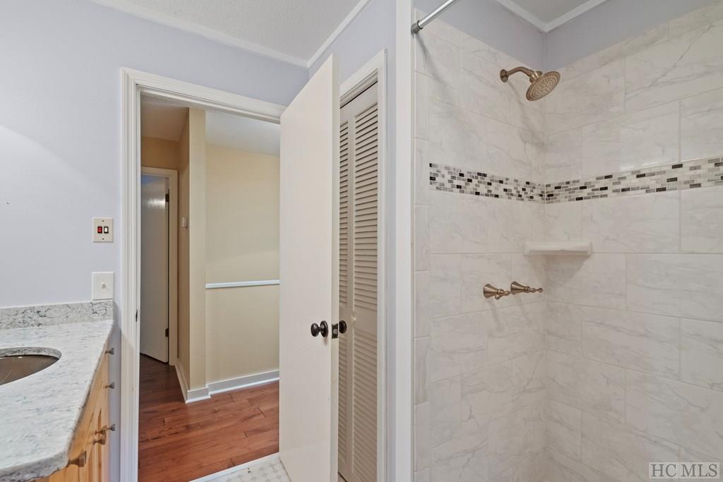 180 Picklesimer Road Highlands, NC 28741 - Photo 15 of 31 Gallery Image 15