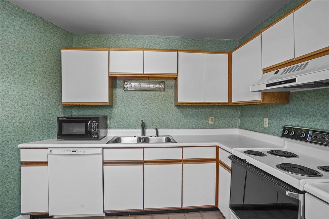 1029 Boston Neck Road, Unit 2 Narragansett, RI 02882 - Photo 11 of 39