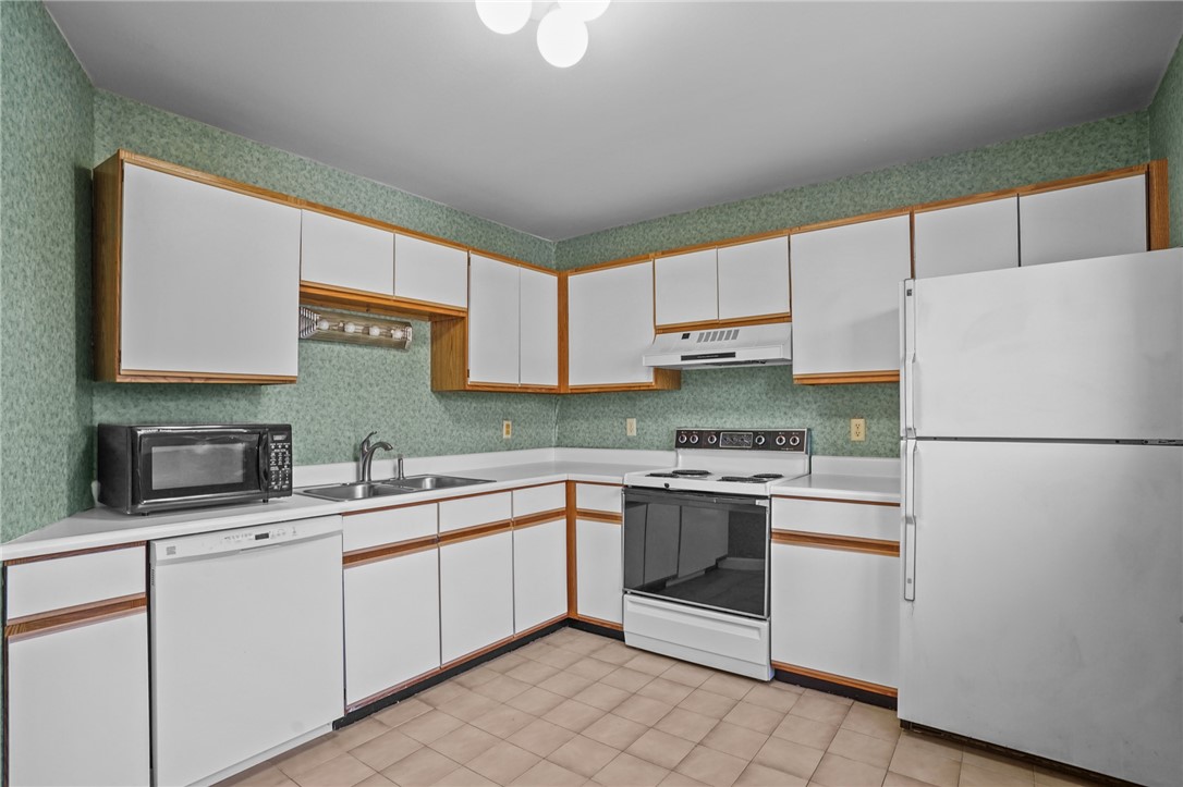 1029 Boston Neck Road, Unit 2 Narragansett, RI 02882 - Photo 12 of 39