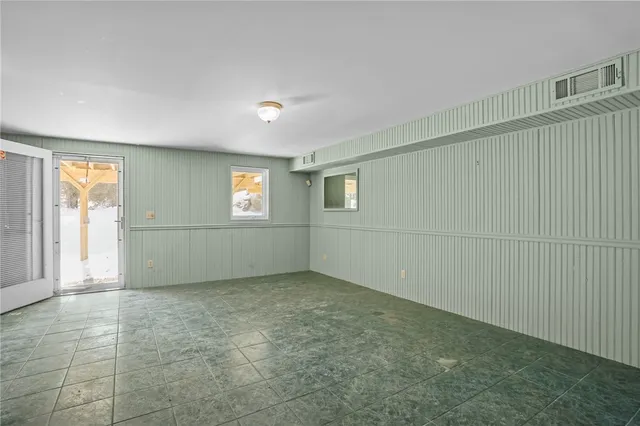 $549,900 | 1029 Boston Neck Road, Unit 2, Narragansett, RI 02882