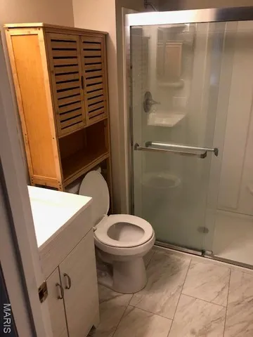 $142,900 | 10 Fairways Circle, Unit E, St. Charles, MO 63303