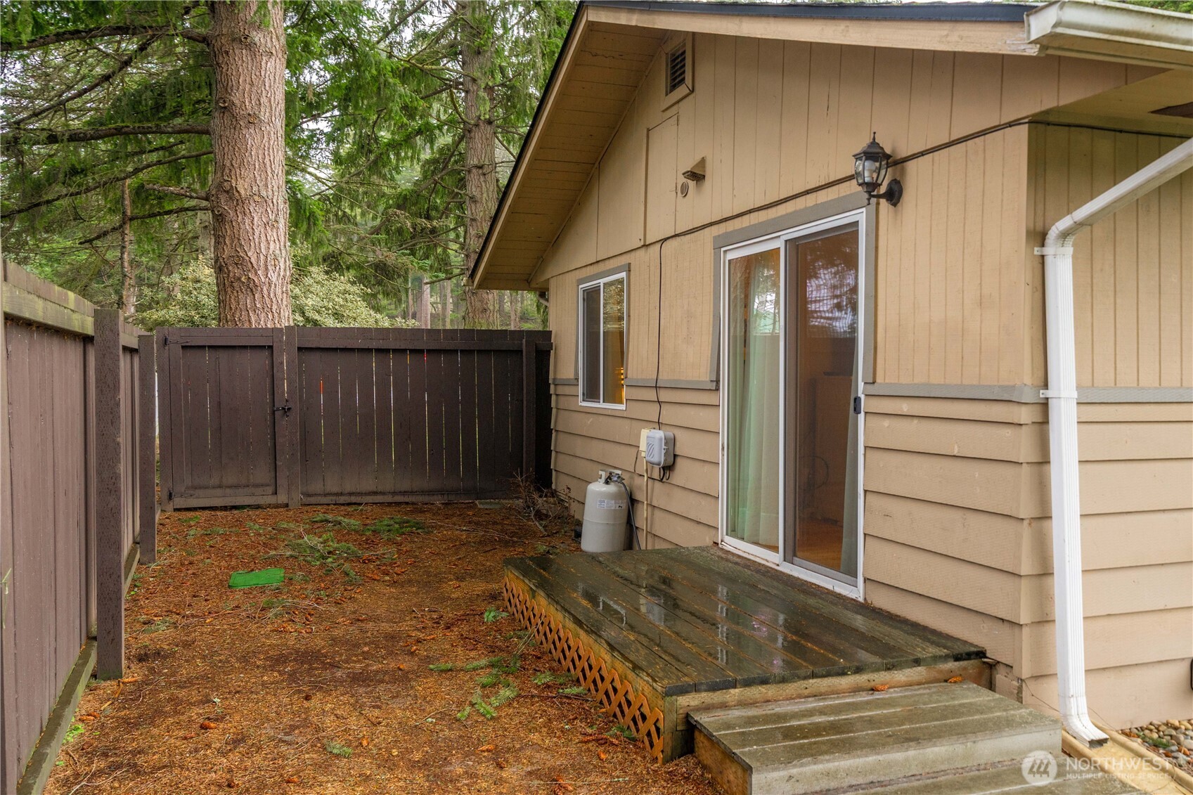 25844 Maple Valley Black Diamond Road Southeast Maple Valley, WA 98038 - Photo 18 of 19 Gallery Image 18