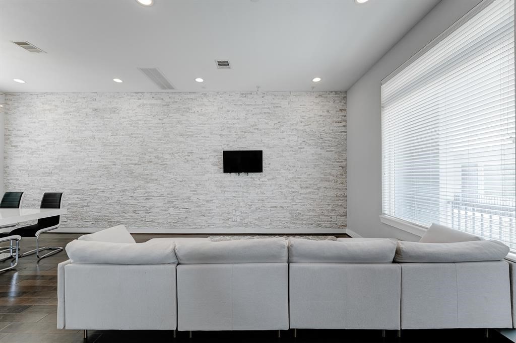 8409 Hempstead Road, Unit A Houston, TX 77008 - Photo 10 of 37