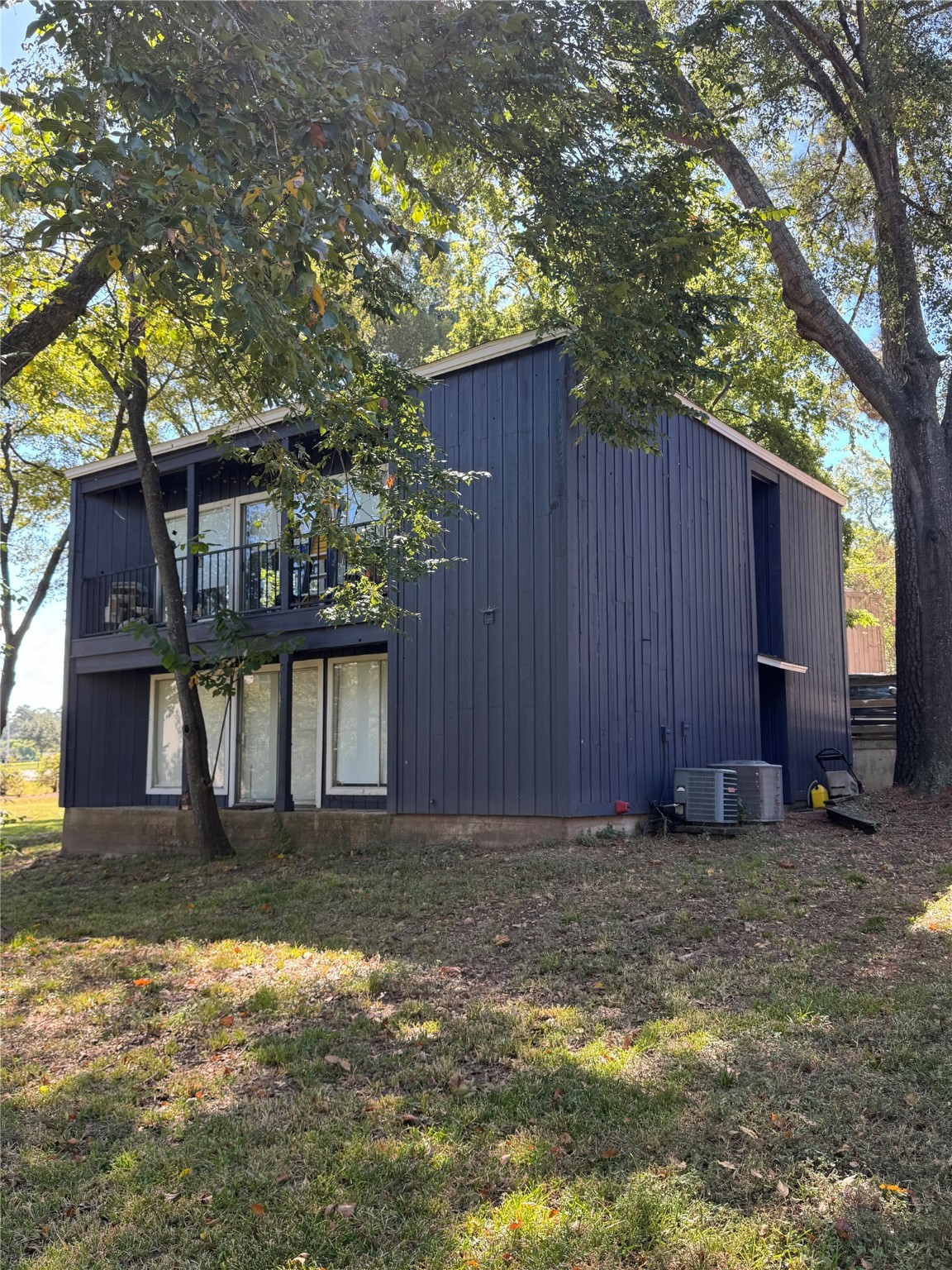 1425 April Villas Conroe, TX 77356 - Photo 6 of 16