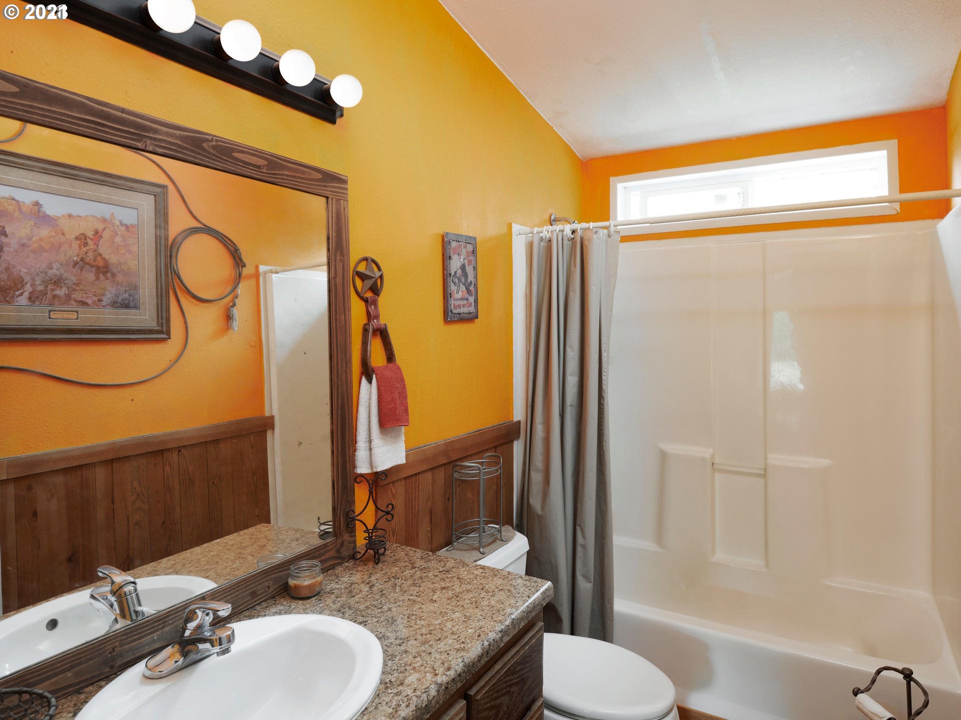 11480 Northwest Pike Road Yamhill, OR 97148 - Photo 18 of 29 Gallery Image 18