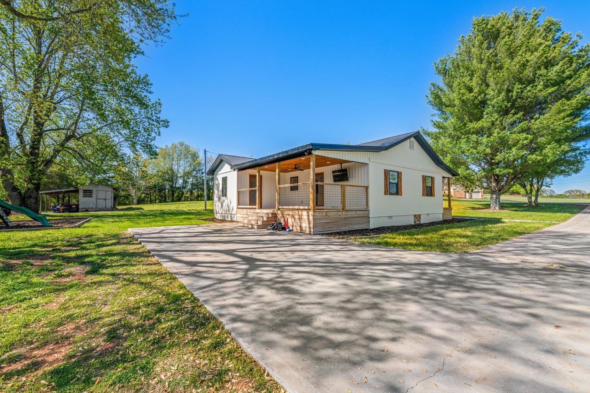 504 County Road 709 Riceville, TN 37370 - Photo 28 of 38 Gallery Image 28