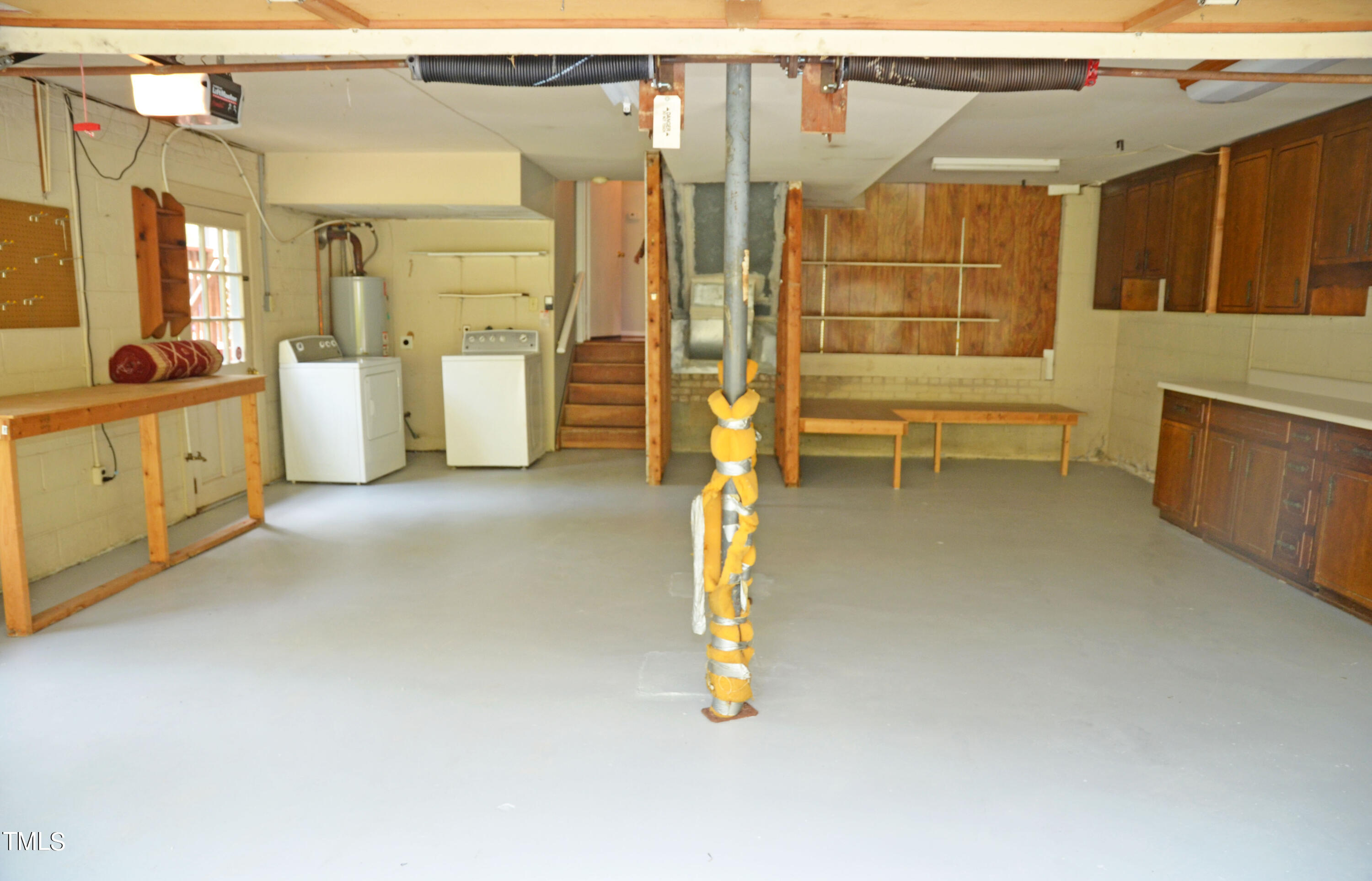 5708 Old Forge Circle Raleigh, NC 27609 - Photo 31 of 31 Garage