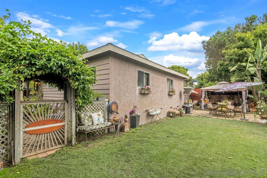 754 Saxony Road Encinitas, CA 92024 - Photo 4 of 21