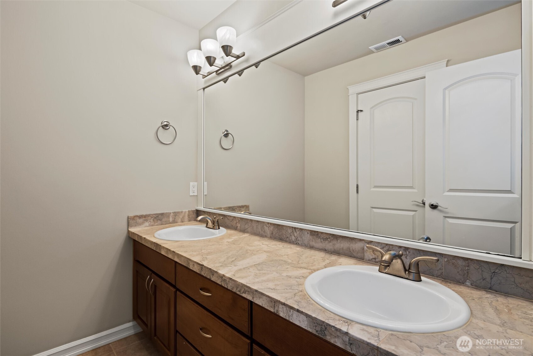 8516 Northeast 198th Street Bothell, WA 98011 - Photo 21 of 40