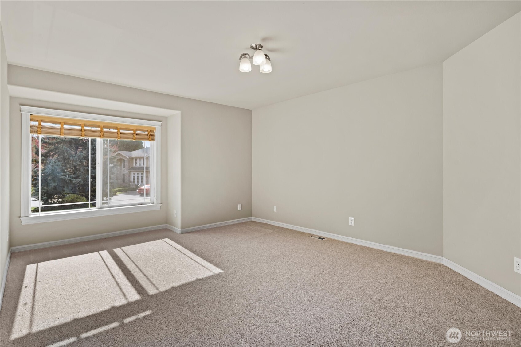 8516 Northeast 198th Street Bothell, WA 98011 - Photo 22 of 40