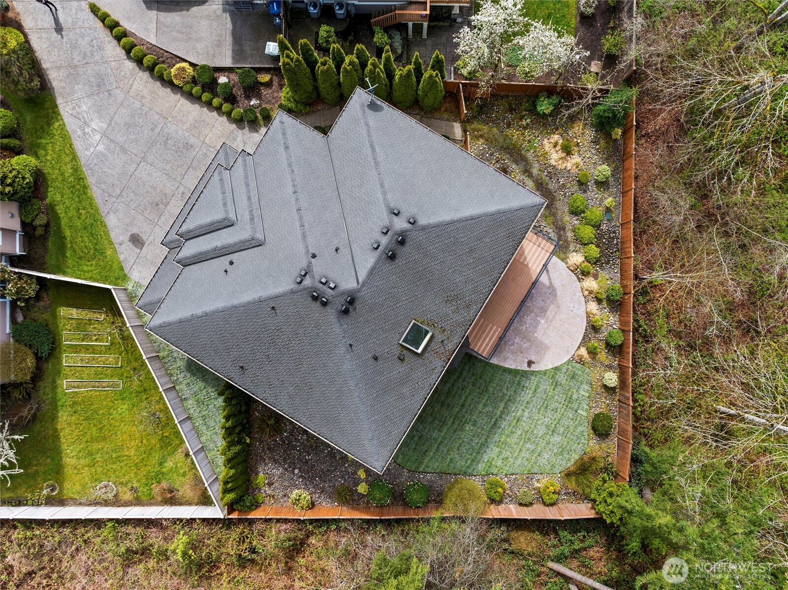 8516 Northeast 198th Street Bothell, WA 98011 - Photo 38 of 40