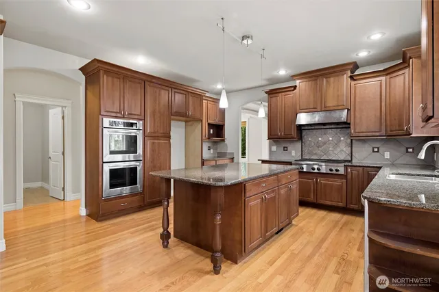 $1,829,000 | 8516 Northeast 198th Street, Bothell, WA 98011