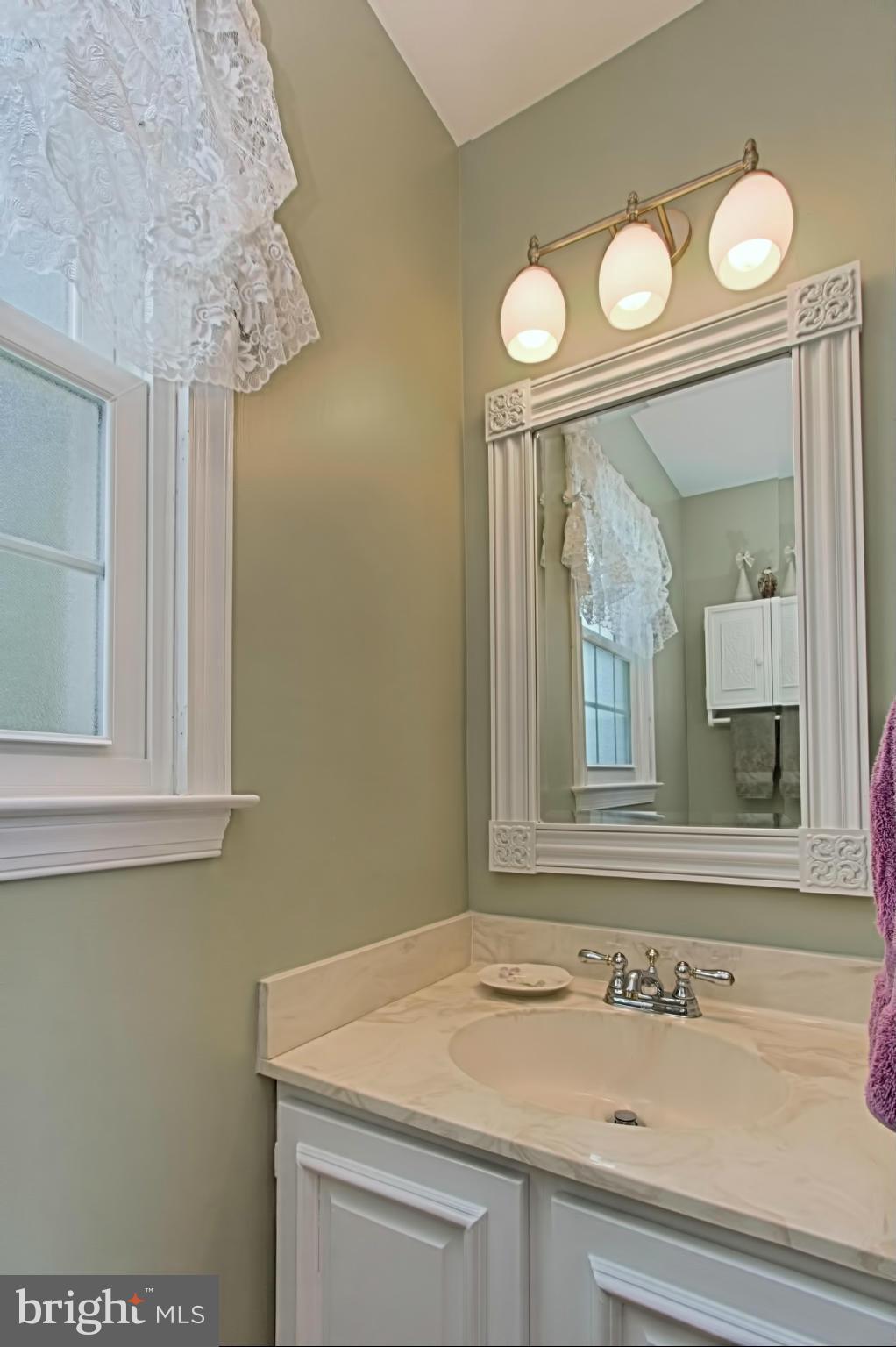 10154 Marshall Pond Road Burke, VA 22015 - Photo 12 of 30 Updated Main level powder Room