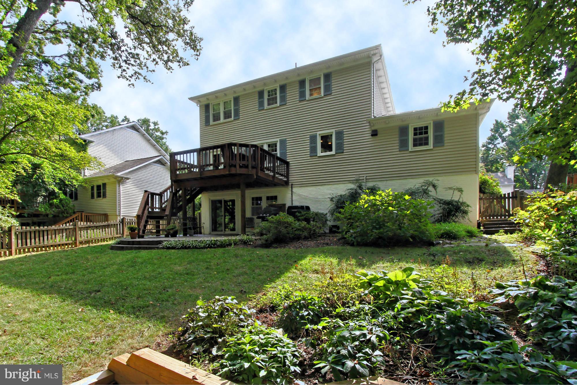 10154 Marshall Pond Road Burke, VA 22015 - Photo 28 of 30 Beautiful backyard in outstanding community!