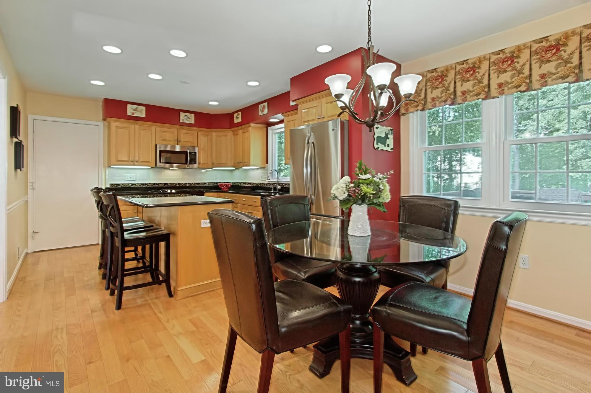 10154 Marshall Pond Road Burke, VA 22015 - Photo 7 of 30 Updated, Sparkling Kitchen