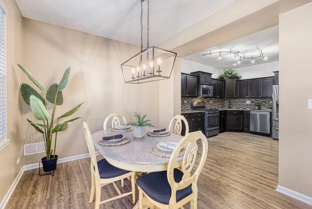 $319,000 | 1433 Lighthouse Lane, Pingree Grove, IL 60140