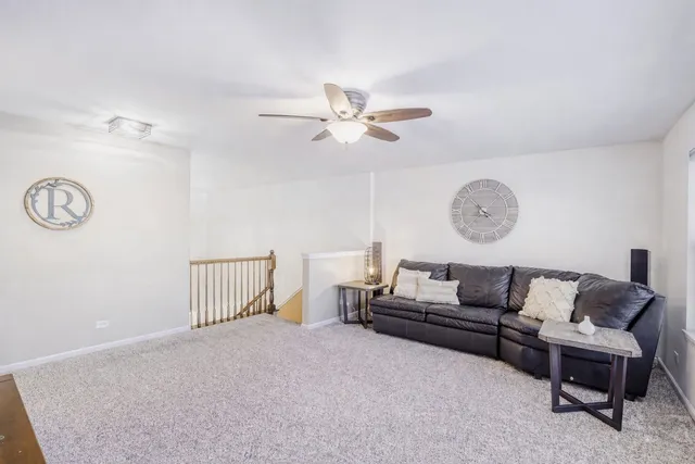 $319,000 | 1433 Lighthouse Lane, Pingree Grove, IL 60140