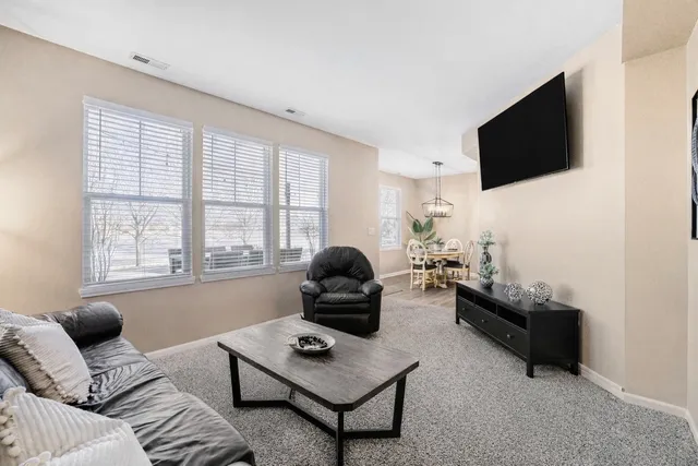 $319,000 | 1433 Lighthouse Lane, Pingree Grove, IL 60140