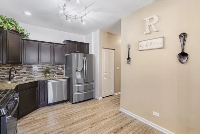 $319,000 | 1433 Lighthouse Lane, Pingree Grove, IL 60140