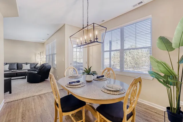 $319,000 | 1433 Lighthouse Lane, Pingree Grove, IL 60140