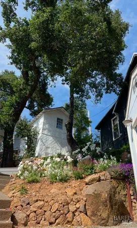 $1,850,000 | 603 Sunnyside Road, St. Helena, CA 94574
