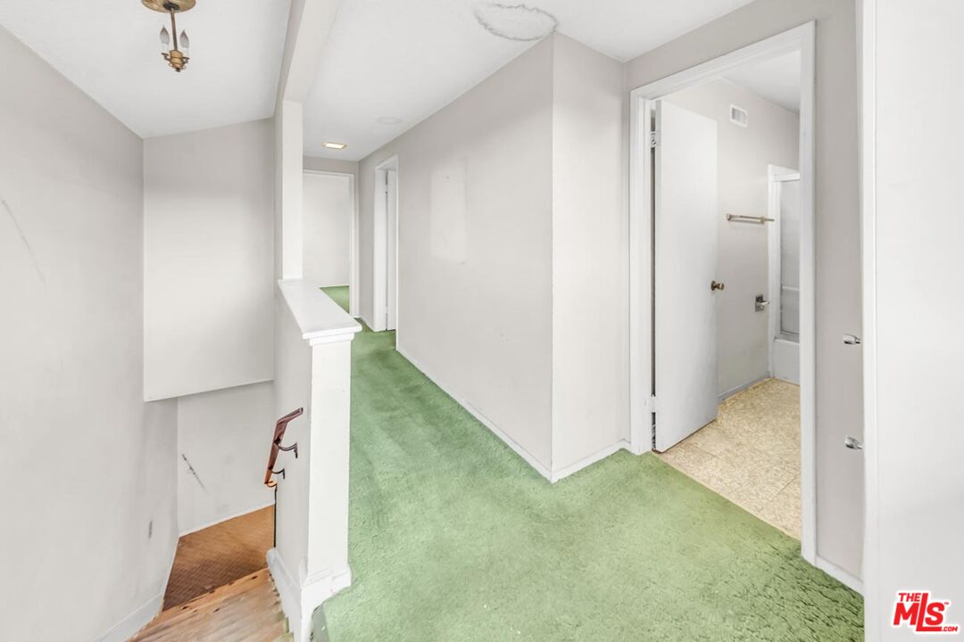 11258 Yolanda Avenue Porter Ranch, CA 91326 - Photo 33 of 46