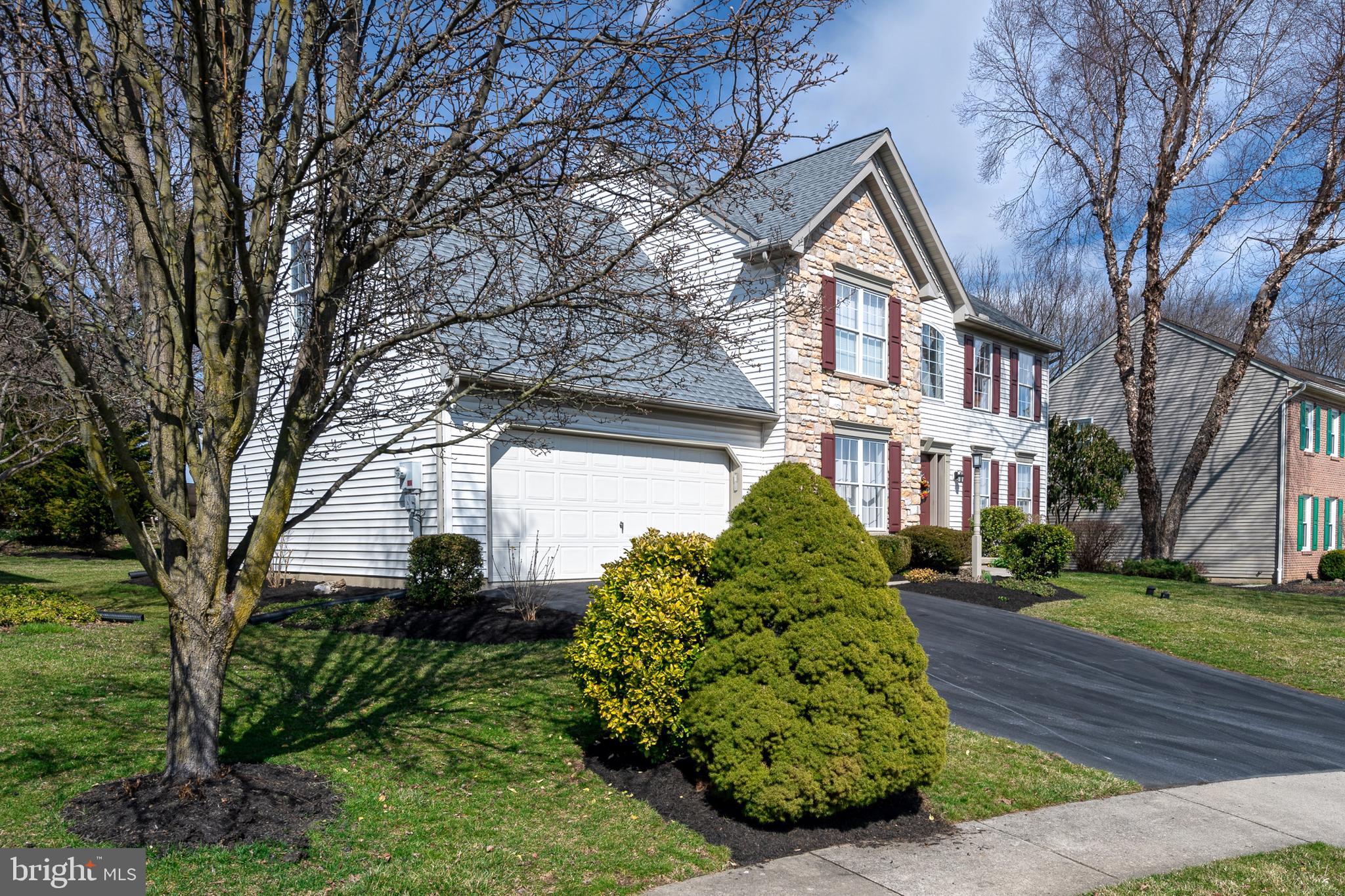 62 Ridings Way Lititz, PA 17543 - Photo 2 of 50