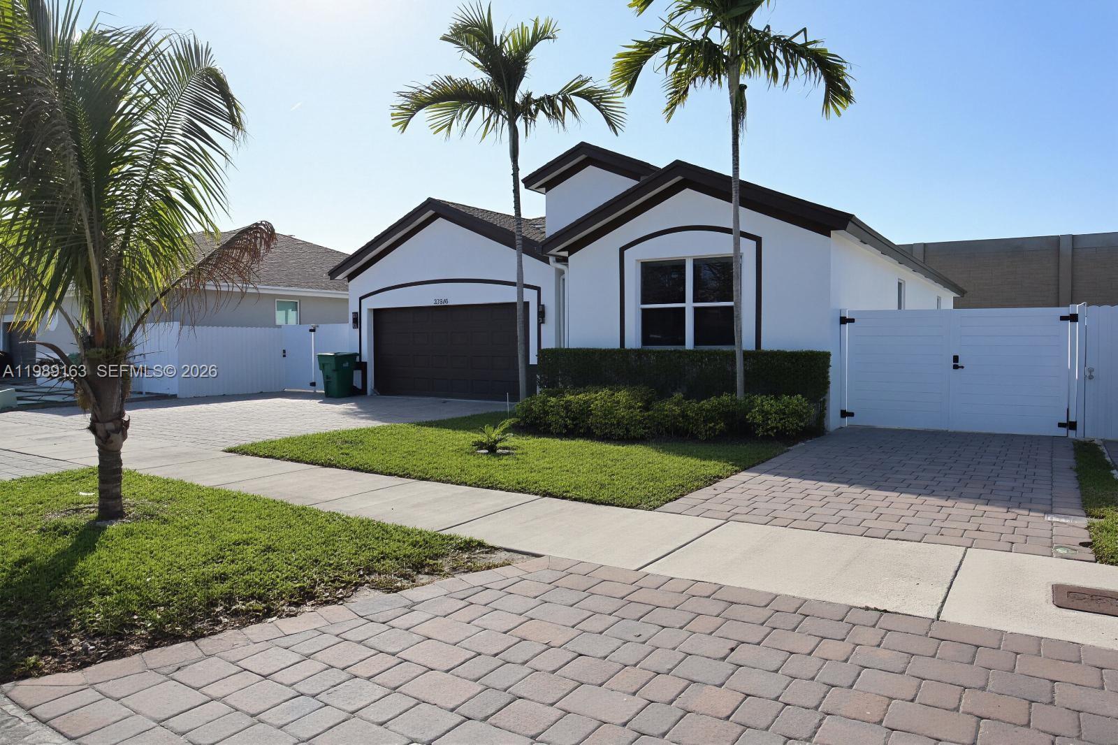 27440 Southwest 135th Ave Road, Unit 27440 Homestead, FL 33032 - Photo 2 of 24