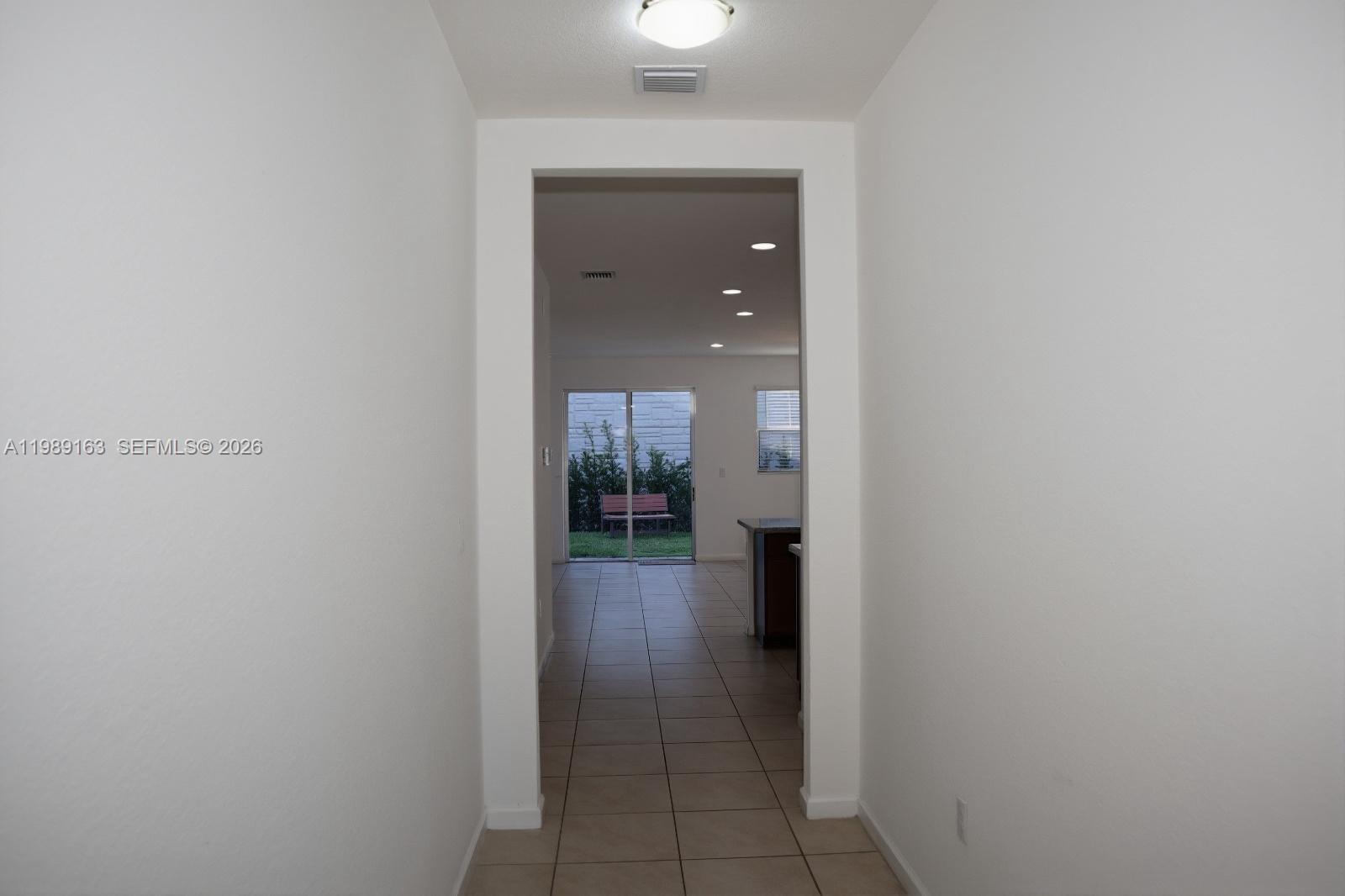 27440 Southwest 135th Ave Road, Unit 27440 Homestead, FL 33032 - Photo 4 of 24