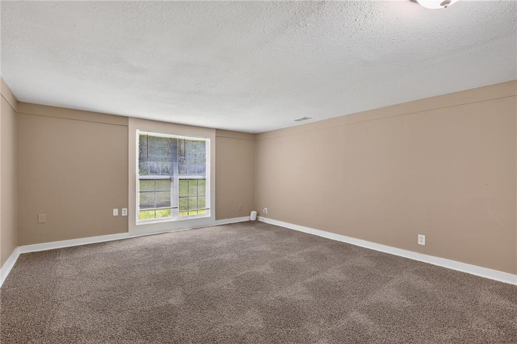 8318 Pershing Road Raytown, MO 64138 - Photo 18 of 30
