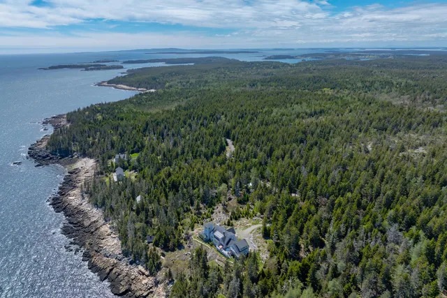 $2,900,000 | 360 Red Point Road, Swans Island, ME 04685