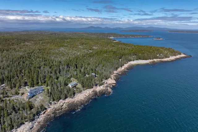 $2,900,000 | 360 Red Point Road, Swans Island, ME 04685