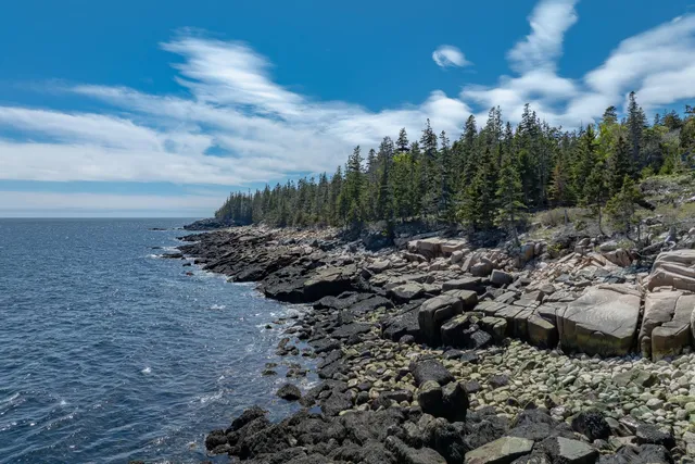 $2,900,000 | 360 Red Point Road, Swans Island, ME 04685
