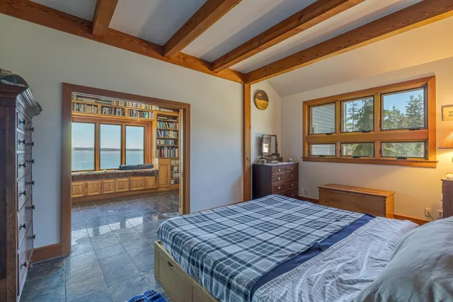 $2,900,000 | 360 Red Point Road, Swans Island, ME 04685