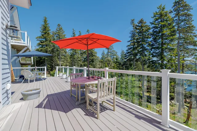$2,900,000 | 360 Red Point Road, Swans Island, ME 04685