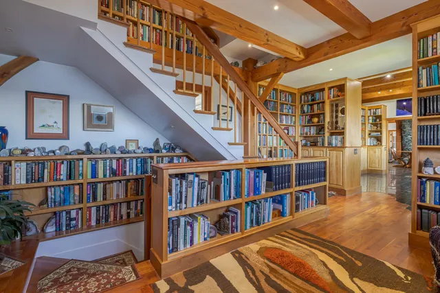 $2,900,000 | 360 Red Point Road, Swans Island, ME 04685