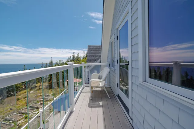 $2,900,000 | 360 Red Point Road, Swans Island, ME 04685