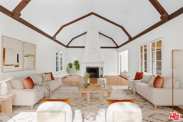 $6,200 | 1612 North Genesee Avenue, Los Angeles, CA 90046