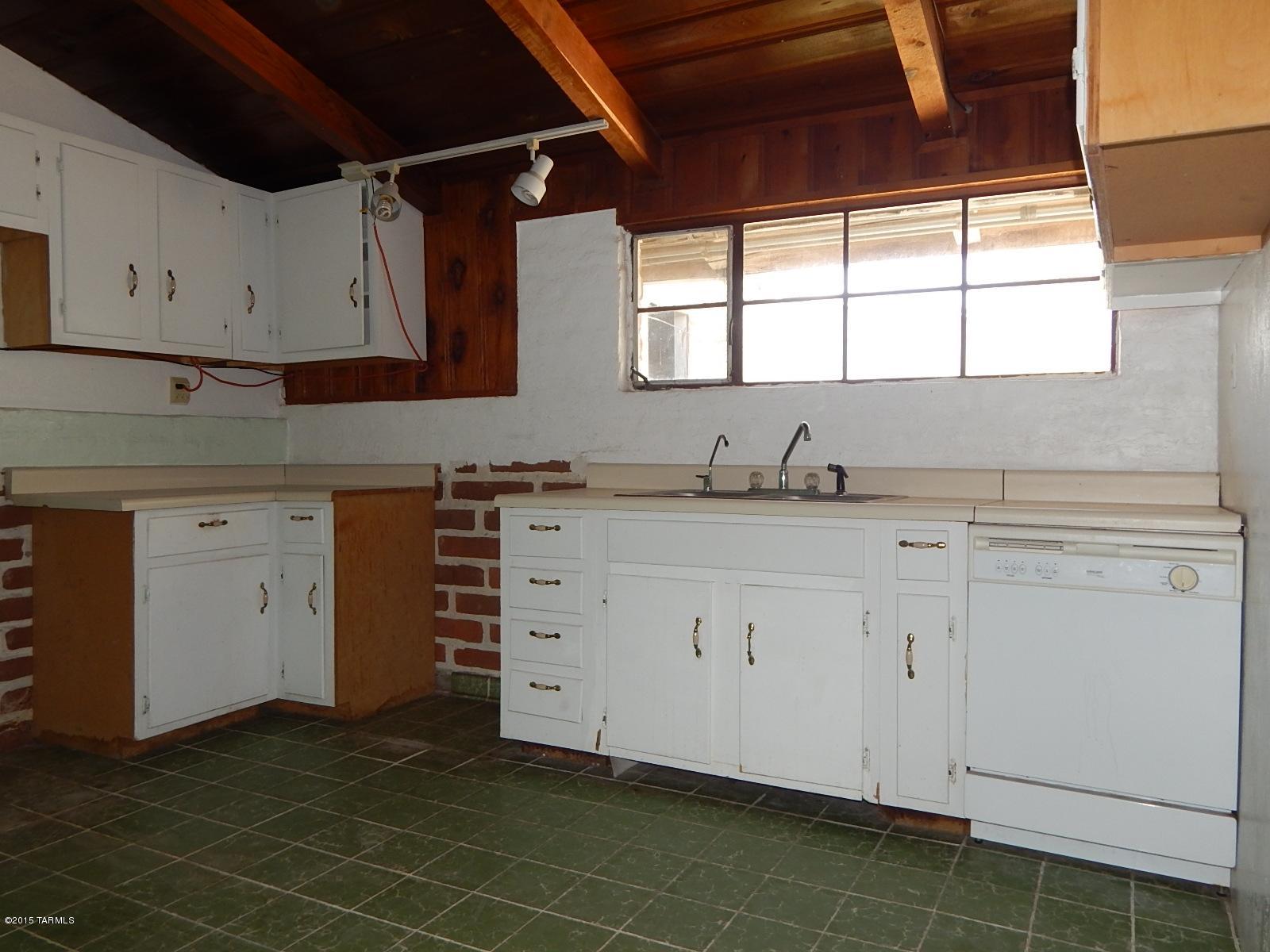 5602 South Mission Road Tucson, AZ 85746 - Photo 3 of 22 Gallery Image 3